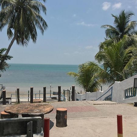 Newly Renovated Comfy Beachfront View At Seri Bulan Port Dickson Exterior photo